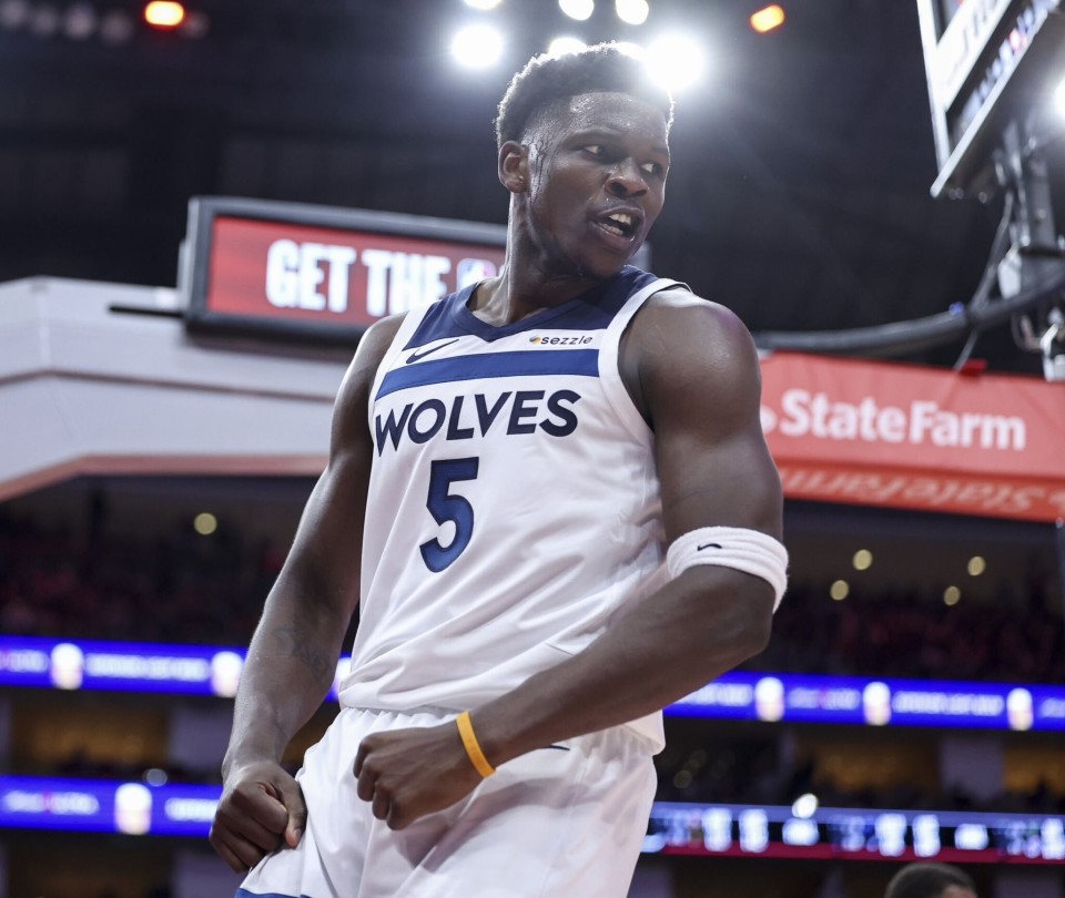 爱德华兹十大暴扣 爱德华兹十大暴扣