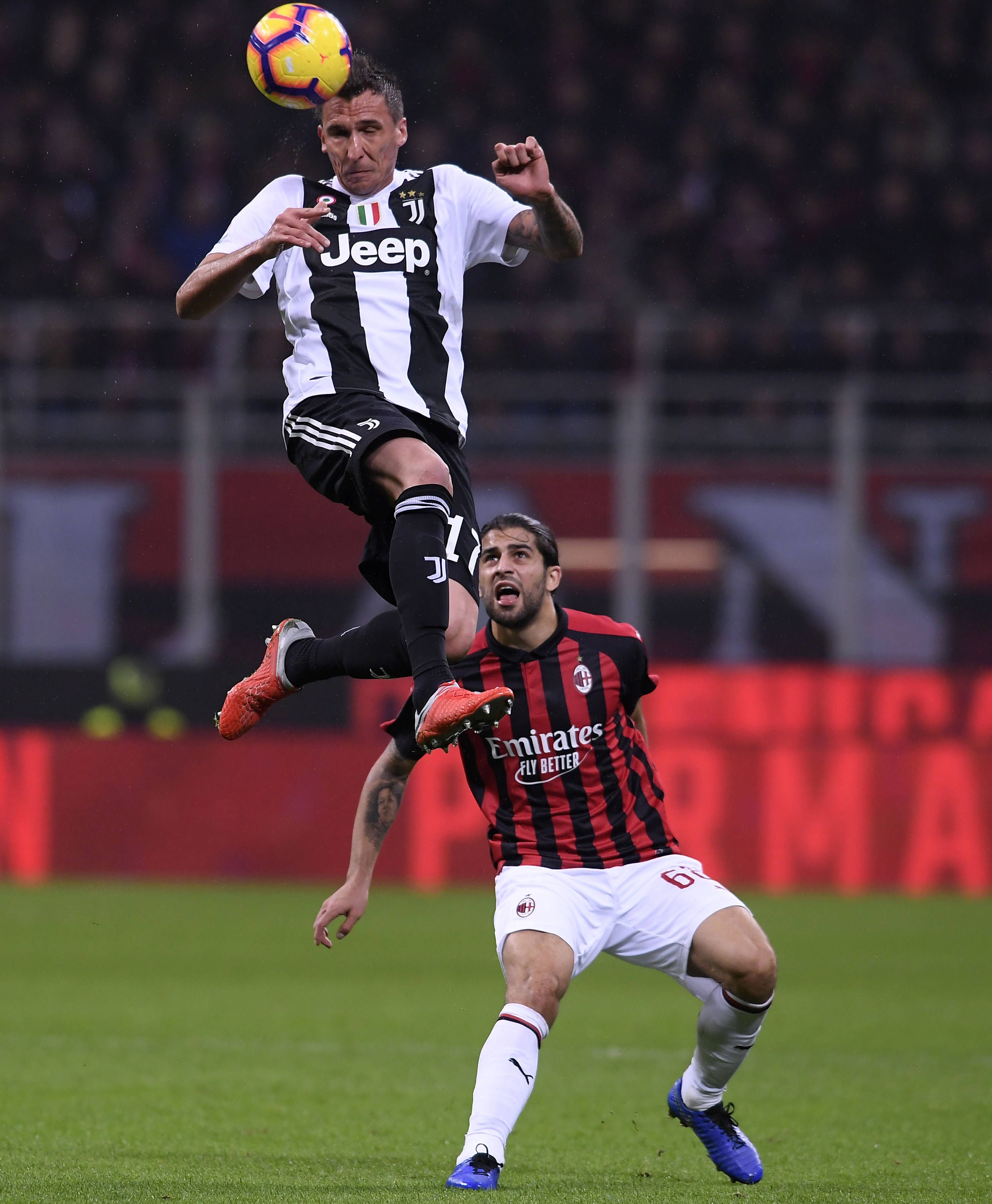  今夜意甲焦点战！AC米兰迎战拜仁慕尼黑，小胜或上演